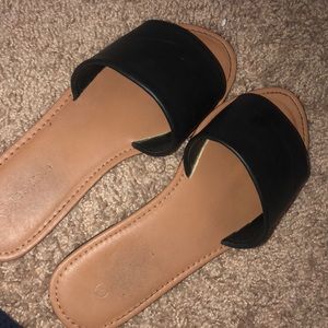 Fashion Nova slides